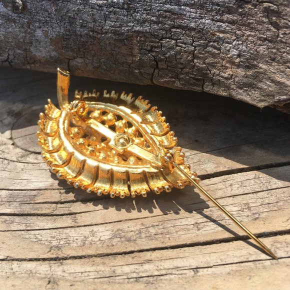 Vintage Mid Century Pale Green Rhinestone Gold Leaf Pin Brooch - Picture 4 of 10